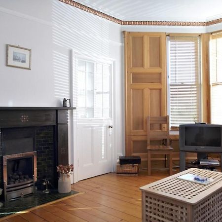 Central And Spacious 2 Bedroom Flat With Garden EDI Eksteriør bilde