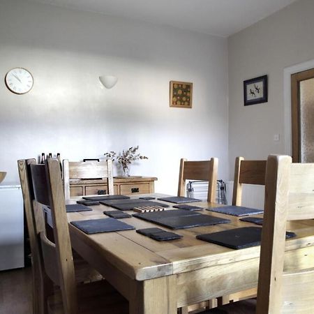 Central And Spacious 2 Bedroom Flat With Garden EDI Eksteriør bilde