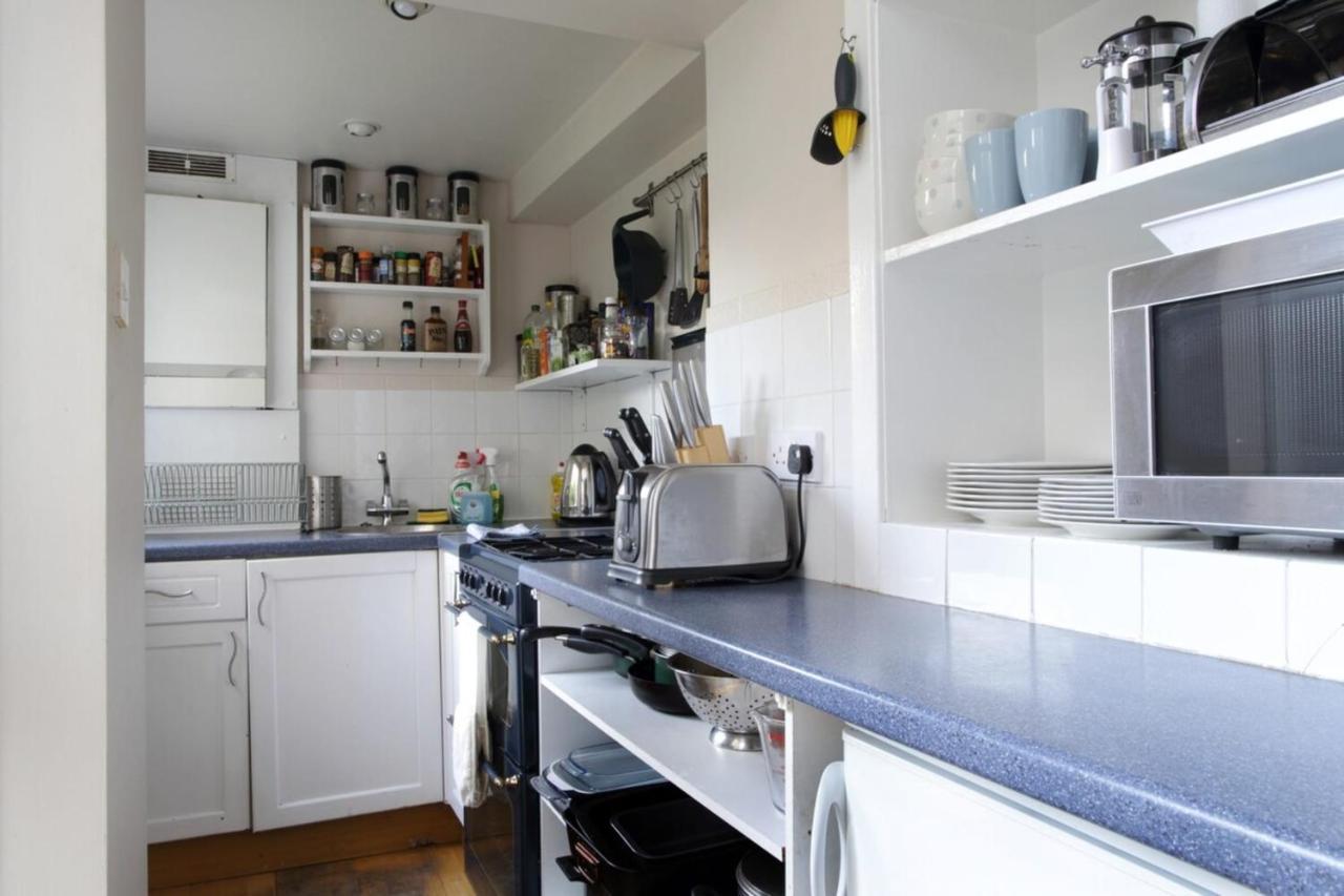 Central And Spacious 2 Bedroom Flat With Garden EDI Eksteriør bilde