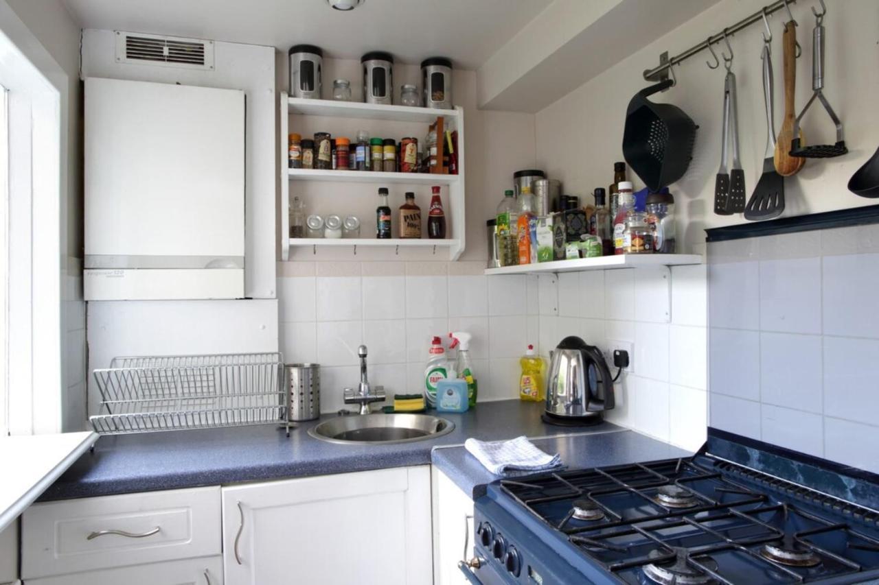 Central And Spacious 2 Bedroom Flat With Garden EDI Eksteriør bilde
