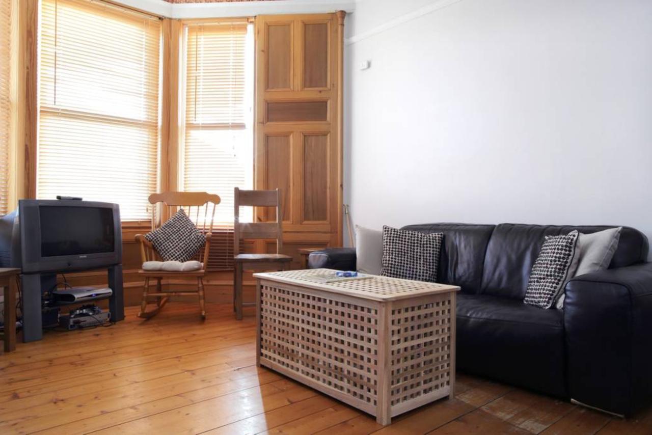 Central And Spacious 2 Bedroom Flat With Garden EDI Eksteriør bilde